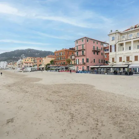 Terrazza Sul Molo By Interhome Алассіо